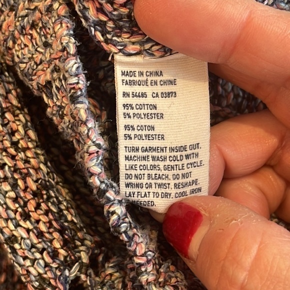 EUC American Eagle short button cardigan, pink and blue knit, size small. - Picture 9 of 9